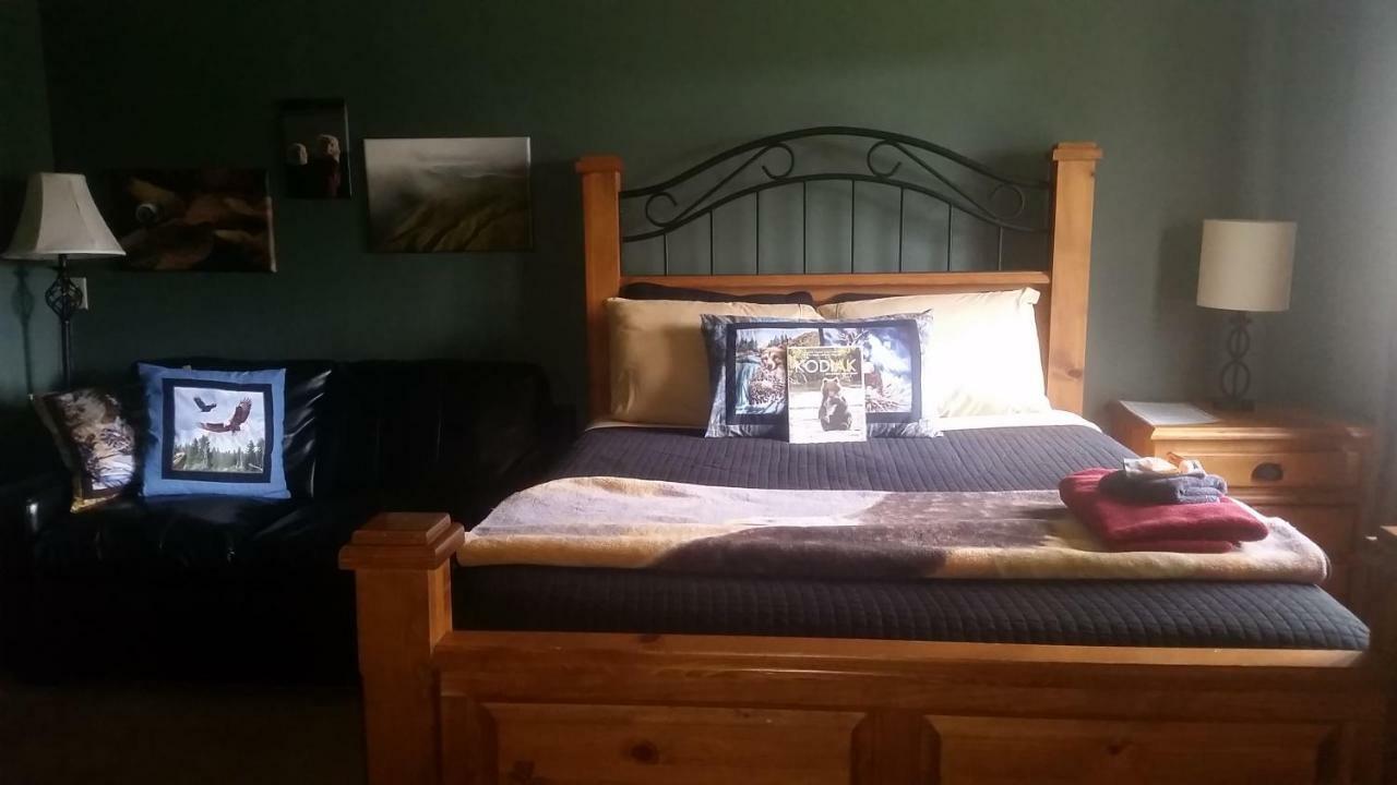 Kodiak Russian River Lodge Екстер'єр фото